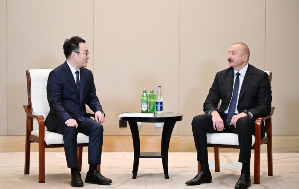 Tianjin : Rencontre du président azerbaïdjanais avec le vice-président exécutif du groupe PowerChina VIDEO