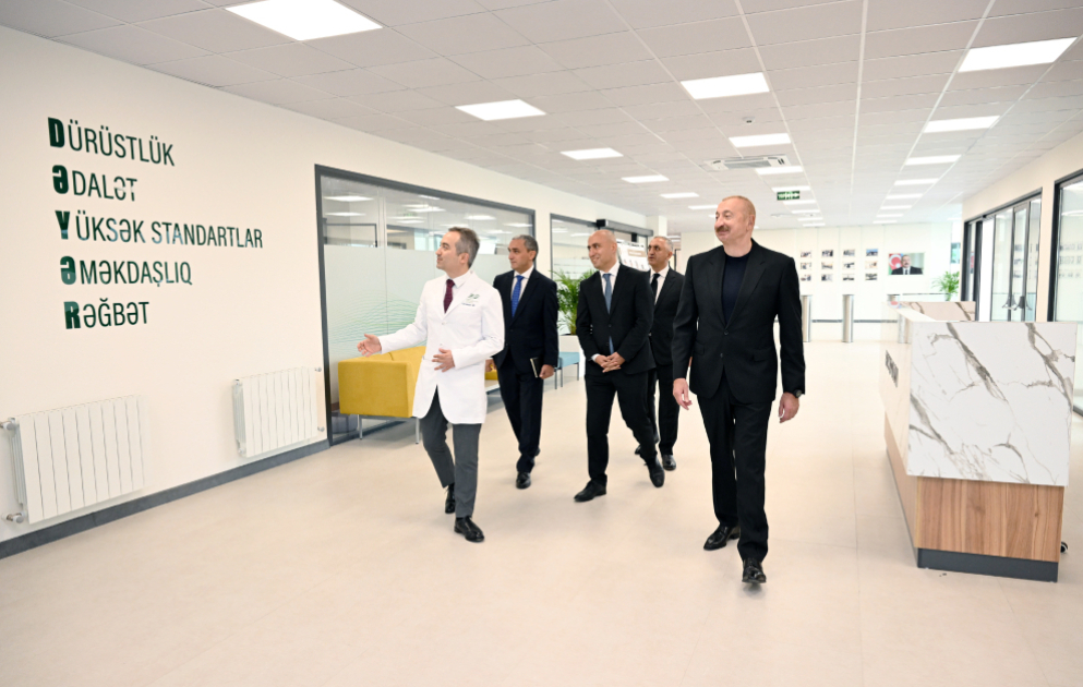 Prezident İlham Əliyev Qarabağ Universitetinin Klinikasının binasının, Tibb və sağlamlıq elmləri fakültəsinin tədris korpusunun açılışında iştirak edib VİDEO
