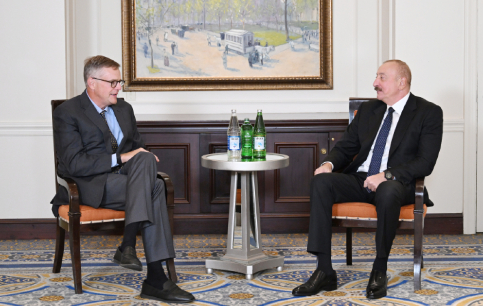 Entretien du président azerbaïdjanais avec le PDG de Neuberger Berman à New York VIDEO