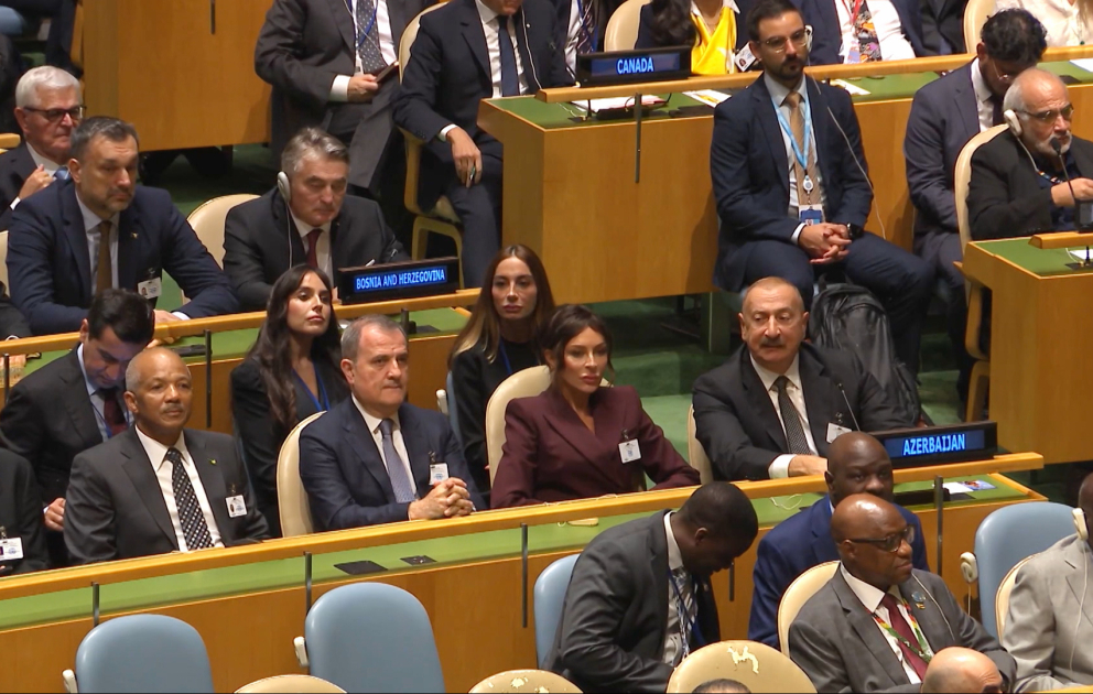 Präsident Ilham Aliyev und First Lady Mehriban Aliyeva nehmen an UN-Generaldebatte teil VİDEO