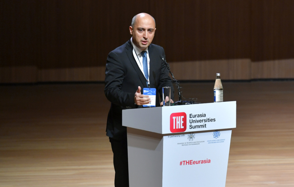 Nazir: Xaricdə təhsil almaq üçün müraciət edən azərbaycanlı tələbələrin sayı artıb VİDEO