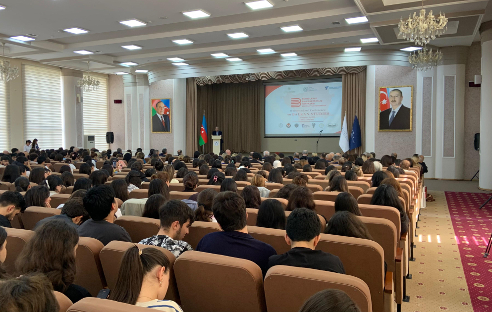 Bakı Slavyan Universitetində ll Beynəlxalq Balkanşünaslıq konfransı keçirilib YENİLƏNİB  VİDEO