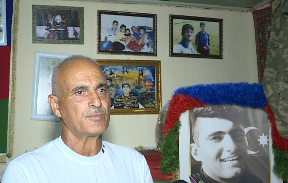 “Ata, mənə bayraq alarsan” - Şəhid Ağa Hüseynlinin son istəyi VİDEO