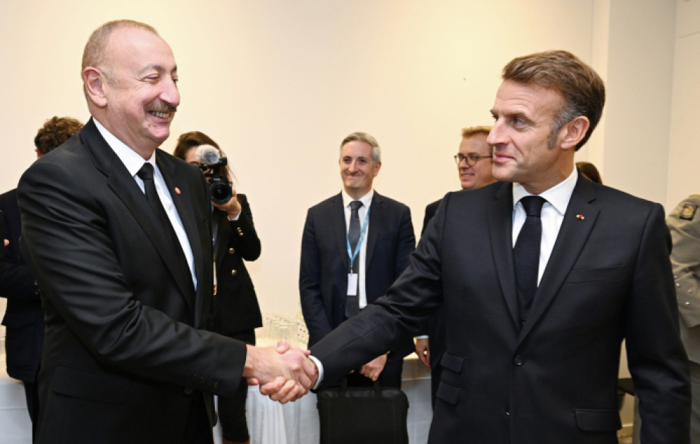 Les présidents Ilham Aliyev et Emmanuel Macron se rencontrent à Copenhague MIS A JOUR VIDEO