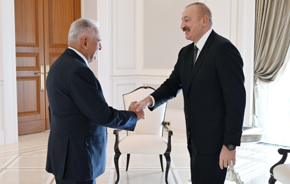 Президент Ильхам Алиев принял в Габале председателя Совета старейшин Организации тюркских государств ВИДЕО