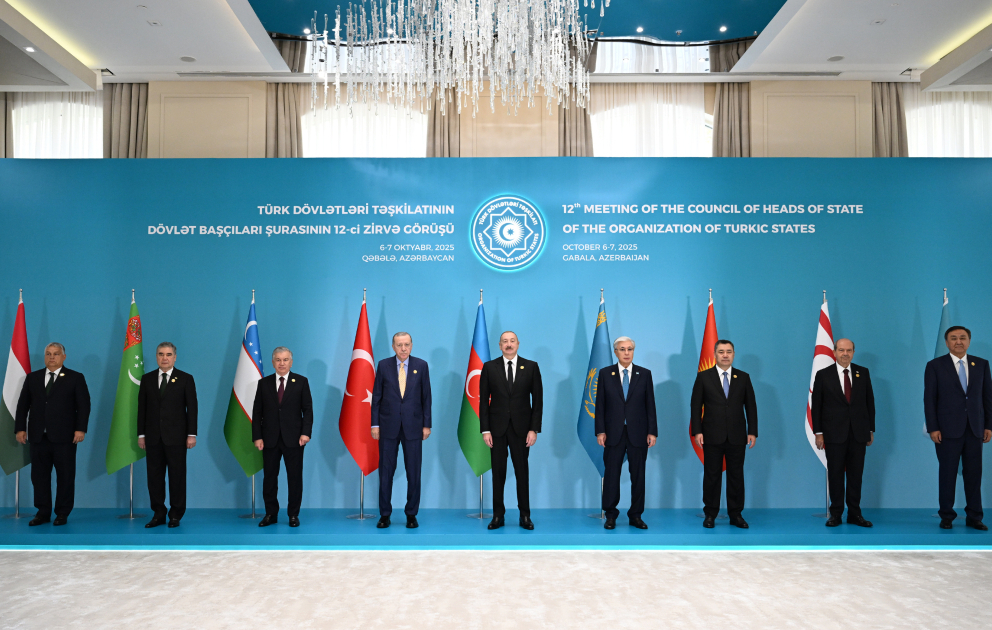 Prezident İlham Əliyev Qəbələdə TDT-nin Dövlət Başçıları Şurasının 12-ci Zirvə Görüşündə iştirak edən dövlət və hökumət başçılarını qarşılayıb VİDEO