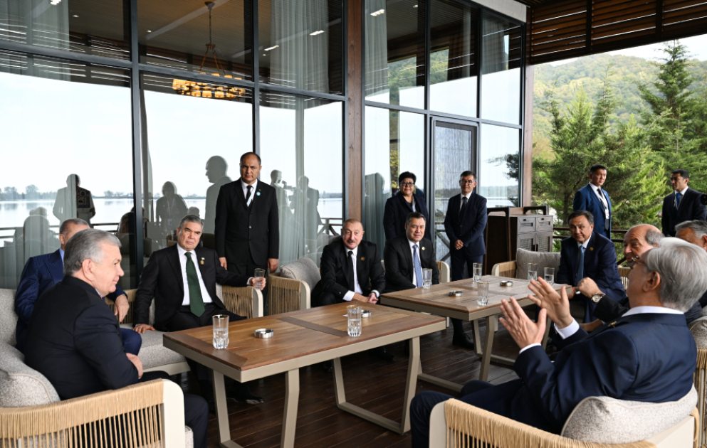 Qəbələdə TDT-nin Zirvə Görüşündə iştirak edən dövlət və hökumət başçılarının şərəfinə rəsmi nahar verilib VİDEO