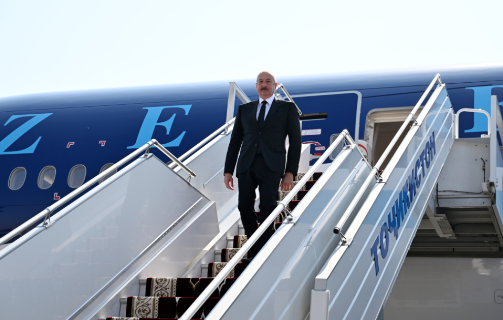 Azərbaycan Prezidenti İlham Əliyev Tacikistana səfərə gəlib VİDEO