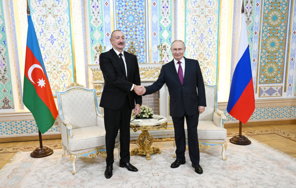 Präsident Ilham Aliyev und Präsident Wladimir Putin treffen sich zum Vier-Augen-Gespräch in Duschanbe AKTUALISIERT VIDEO