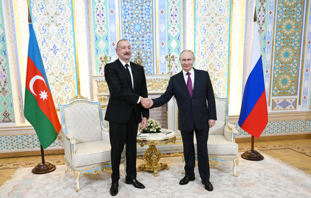 Entretien en tête-à-tête entre les présidents Aliyev et Poutine à Douchanbé MIS A JOUR-2  VIDEO