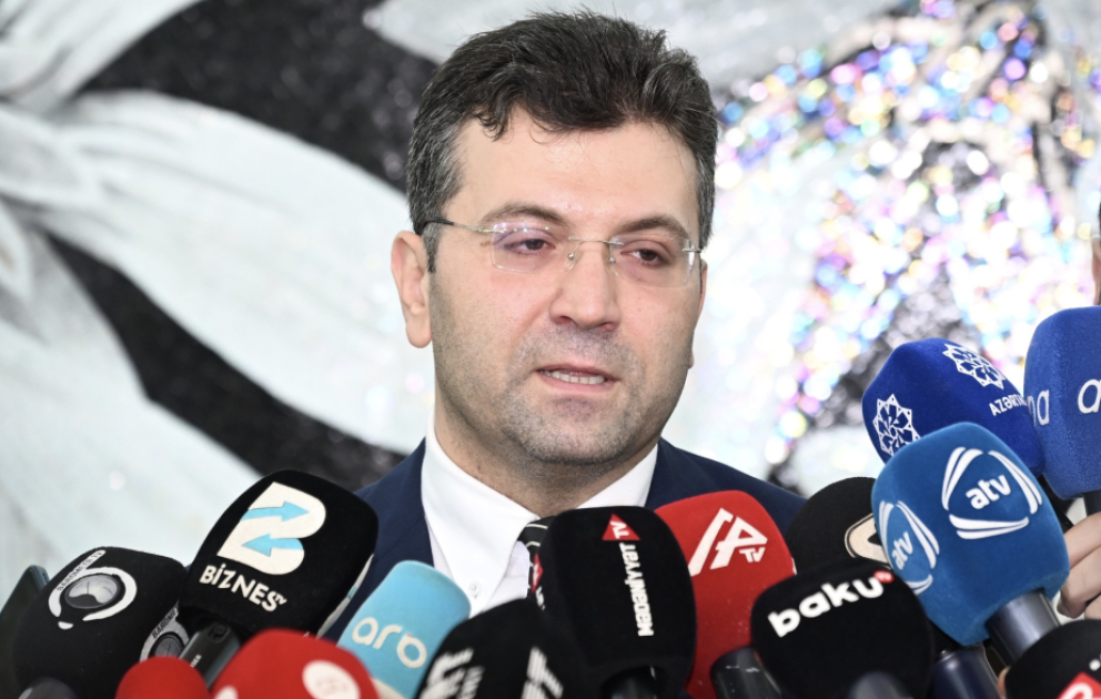 Əyyub Quliyev: Bu gün Ramiz Quliyevi övladı, dostu, həm də tələbəsi kimi yola salıram VİDEO