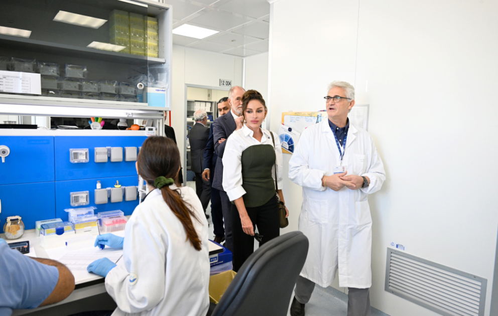 La première vice-présidente azerbaïdjanaise visite l’hôpital pédiatrique Bambino Gesù, le plus grand d’Europe VIDEO
