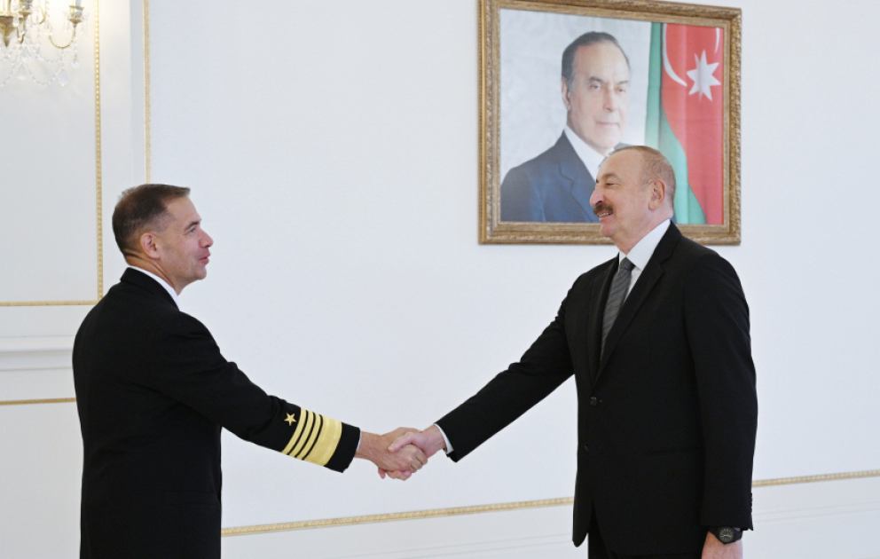 Prezident İlham Əliyev ABŞ Mərkəzi Komandanlığının komandanını qəbul edib VİDEO