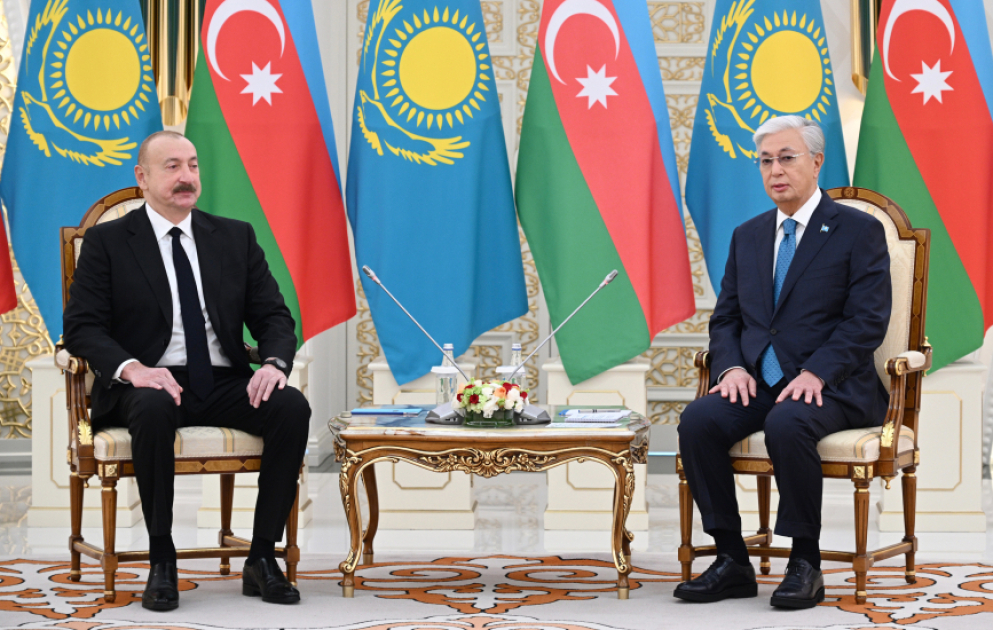 Astana: Präsident Ilham Aliyev trifft seinen kasachischen Amtskollegen zum Vier-Augen-Gespräch zusammen AKTUALISIERT  VIDEO