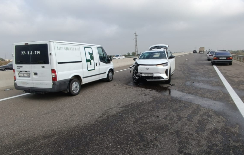Salyanda yol qəzası olub, xəsarət alanlar var VİDEO