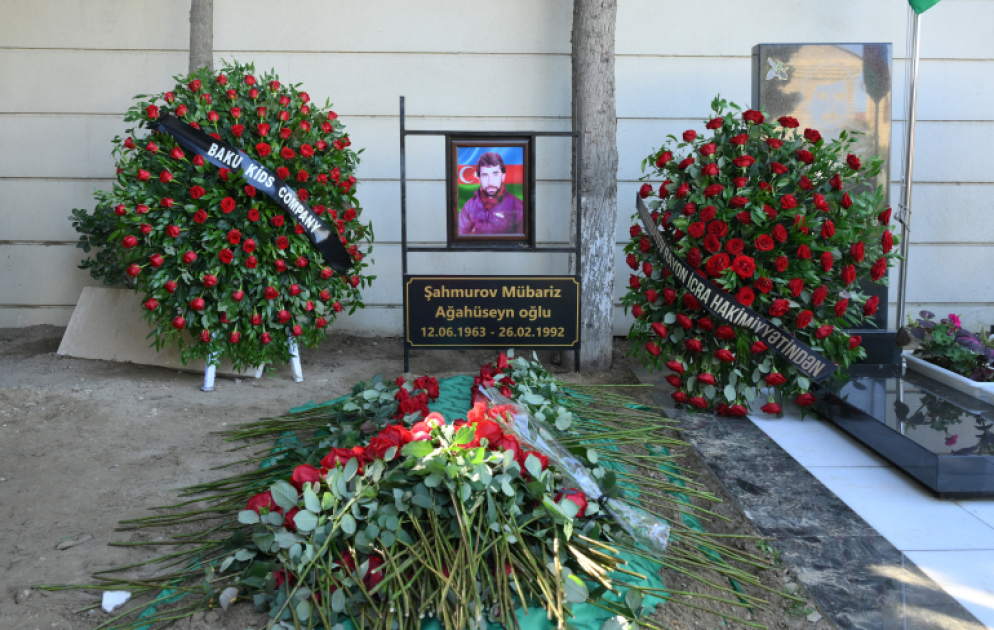 Birinci Qarabağ müharibəsinin itkin şəhidi Mübariz Şahmurov Nizami rayonunda dəfn olunub VİDEO