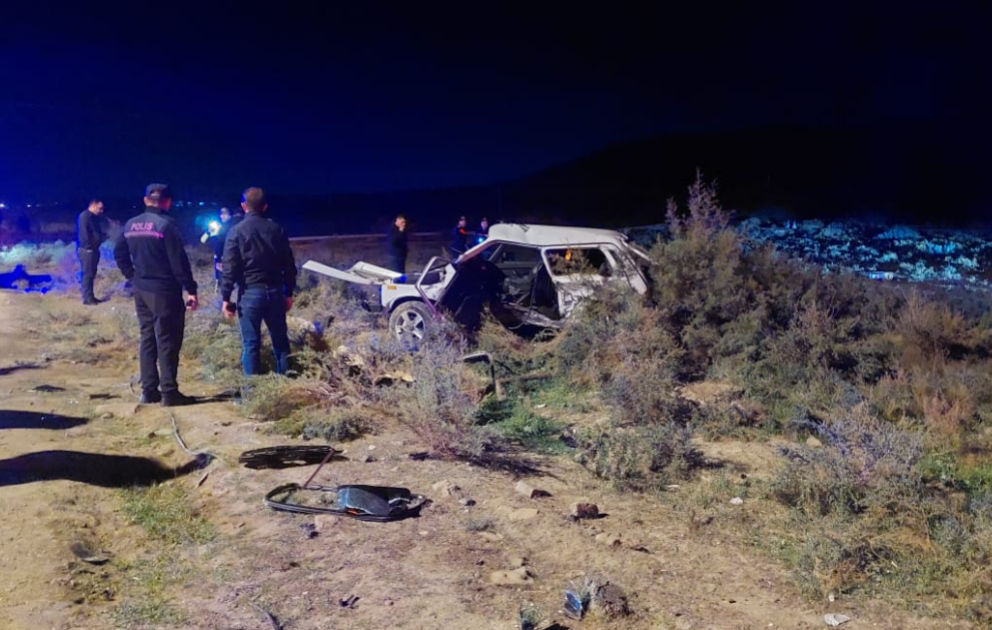 Şirvanda qəza olub, ölən və xəsarət alanlar var VİDEO