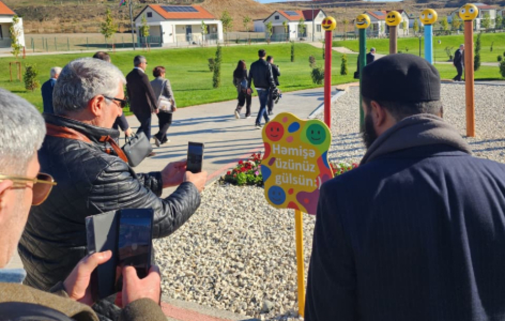 Azərbaycanda akkreditə olunmuş səfirliklərin, beynəlxalq təşkilatların rəhbər şəxsləri Cəbrayılın Horovlu kəndində olublar VİDEO
