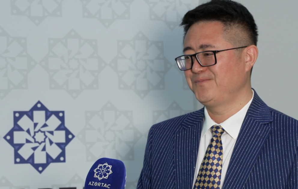 Профессор Жэньин Ли: Сотрудничество между Китаем и Азербайджаном в сфере образования и культуры имеет огромный потенциал – ЭКСКЛЮЗИВ  ВИДЕО