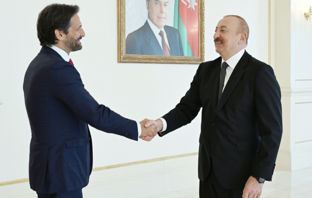 Präsident Ilham Aliyev empfängt slowakische Delegation VIDEO