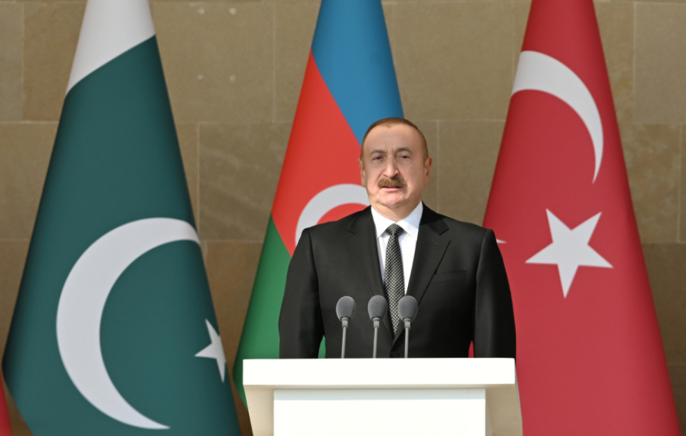 Prezident: Pakistan hərbçilərinin paradda iştirakı Azərbaycan, Türkiyə, Pakistan xalqlarının, ordularının birliyinin təzahürüdür VİDEO