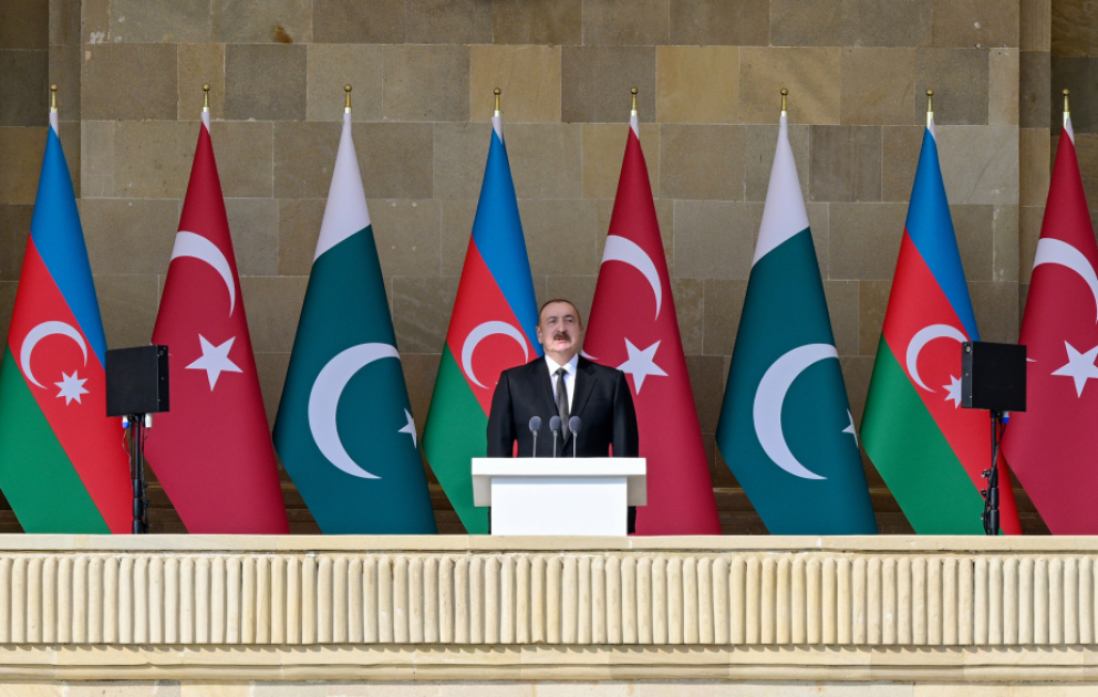 Prezident: Enerji və nəqliyyat layihələrini uğurla həyata keçirərək, böyük coğrafiya üçün əvəzolunmaz ölkəyə çevrildik VİDEO