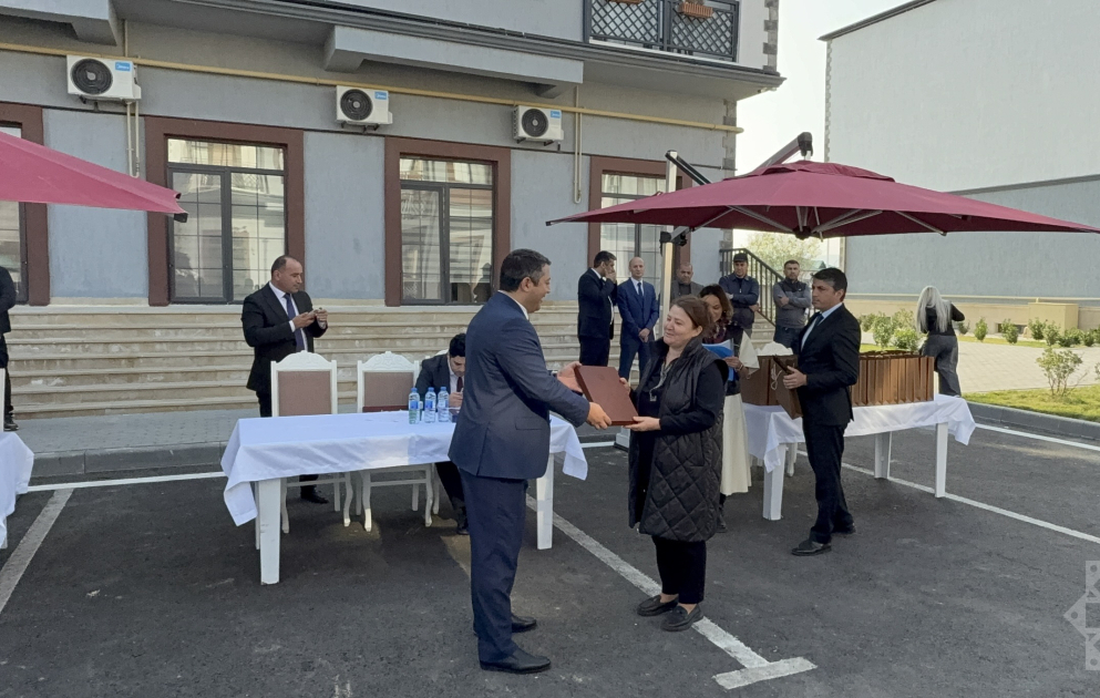 Ağalıda daha 41 ailəyə evlərinin açarları təqdim olunub - YENİLƏNİB  VİDEO