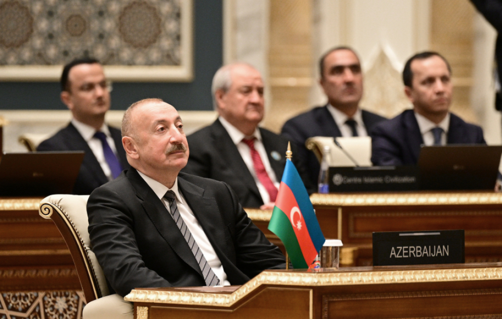Präsident Ilham Aliyev nimmt an Zeremonie zur Verleihung des Internationalen Preises „Erbe der Zukunft“ in Taschkent teil VIDEO