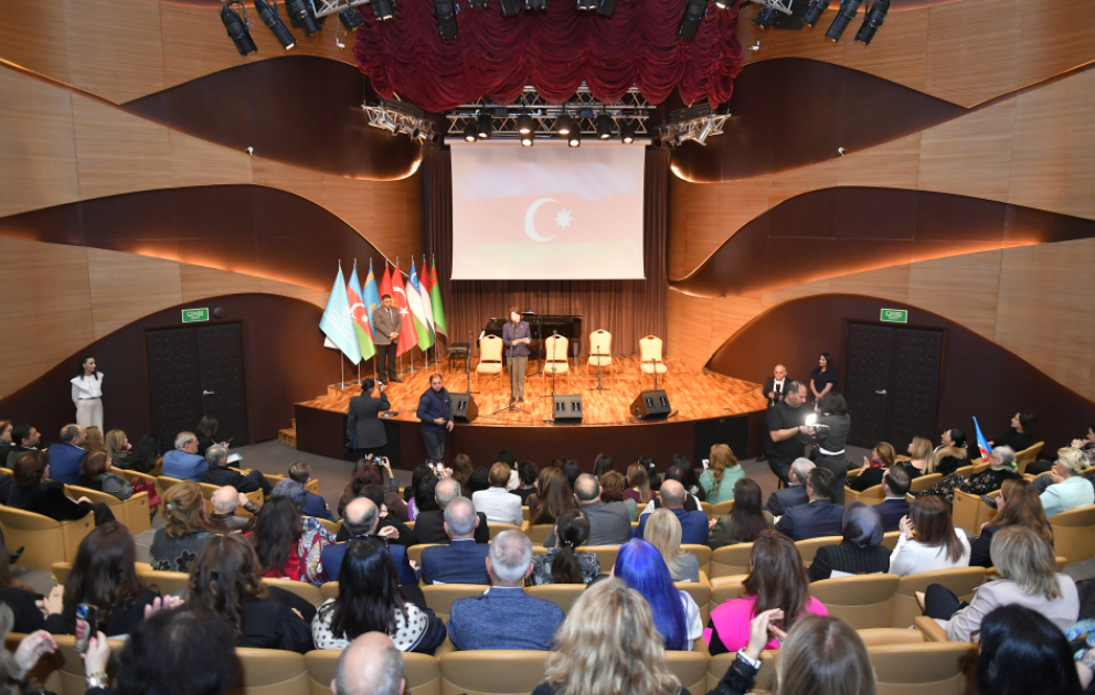 Türk Mədəniyyəti və İrsi Fondunun təşkilatçılığı ilə tədbir və “Kölgəsiz dünya” sənədli filminin təqdimatı keçirilib VİDEO