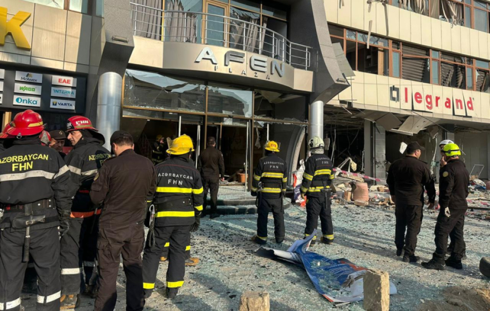 Nərimanovda baş verən partlayış nəticəsində operativ xilasetmə əməliyyatı sayəsində 7 nəfər xilas edilib YENİLƏNİB 2  VİDEO