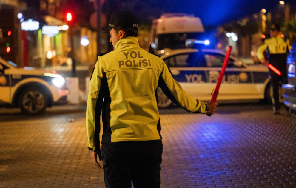 Yol polisi paytaxtda sürücü və piyadalarla profilaktik işləri genişləndirib VİDEO