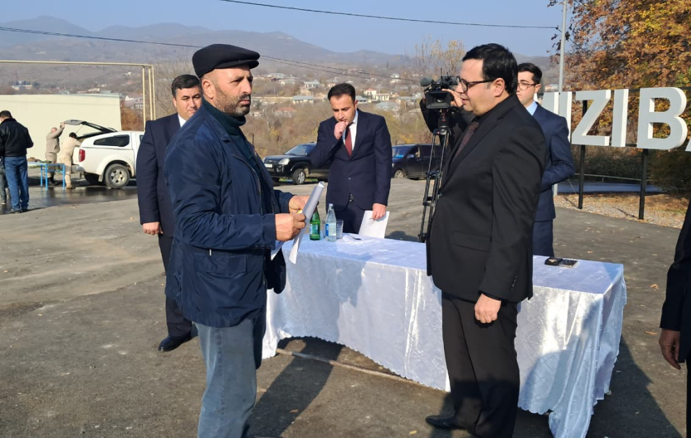 “Böyük Qayıdış”: Qırmızı Bazarda daha 16 ailə öz evlərinə yerləşdi - YENİLƏNİB 2  VİDEO