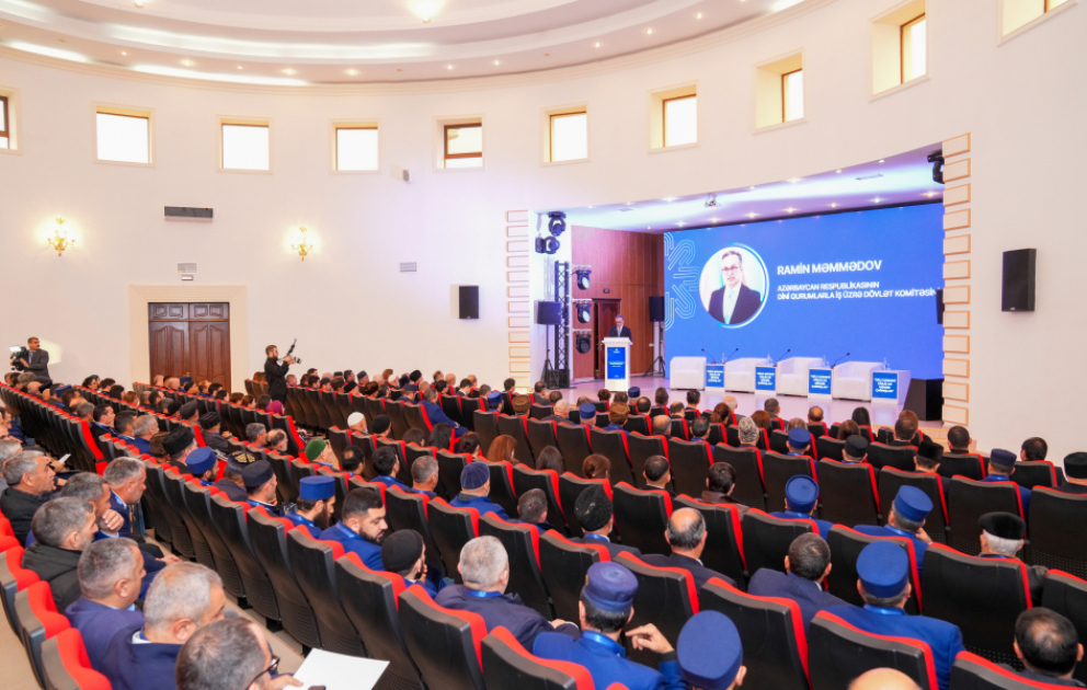Komitə sədri: Müasir informasiya mühitində dini və milli kimliklə bağlı ayrı-seçkilik yaratmaq cəhdlərinə rast gəlinir VİDEO