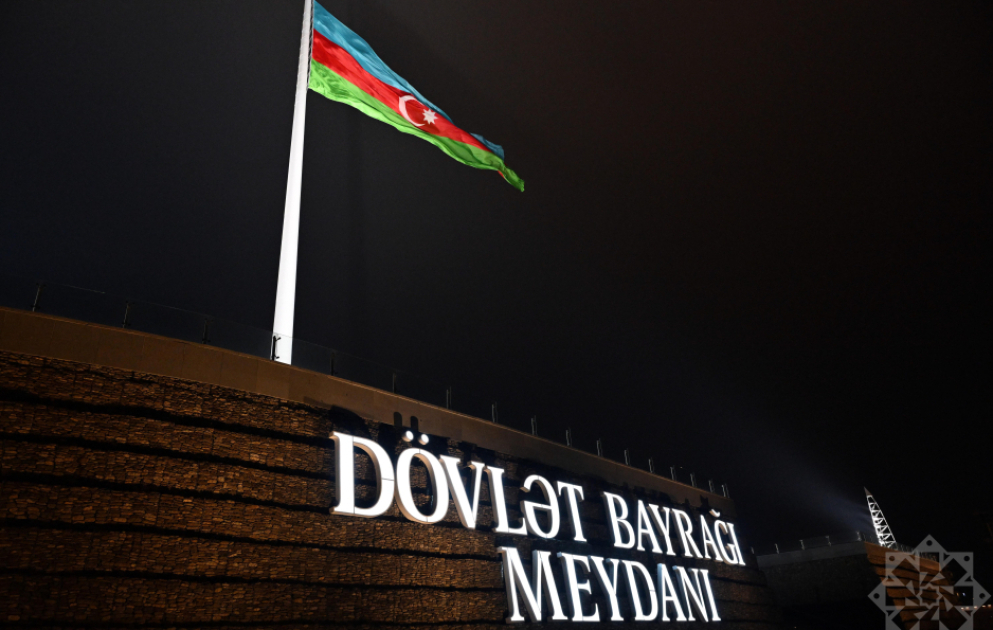 Bayraq mənliyimdir, bayraq kimliyim... VİDEO