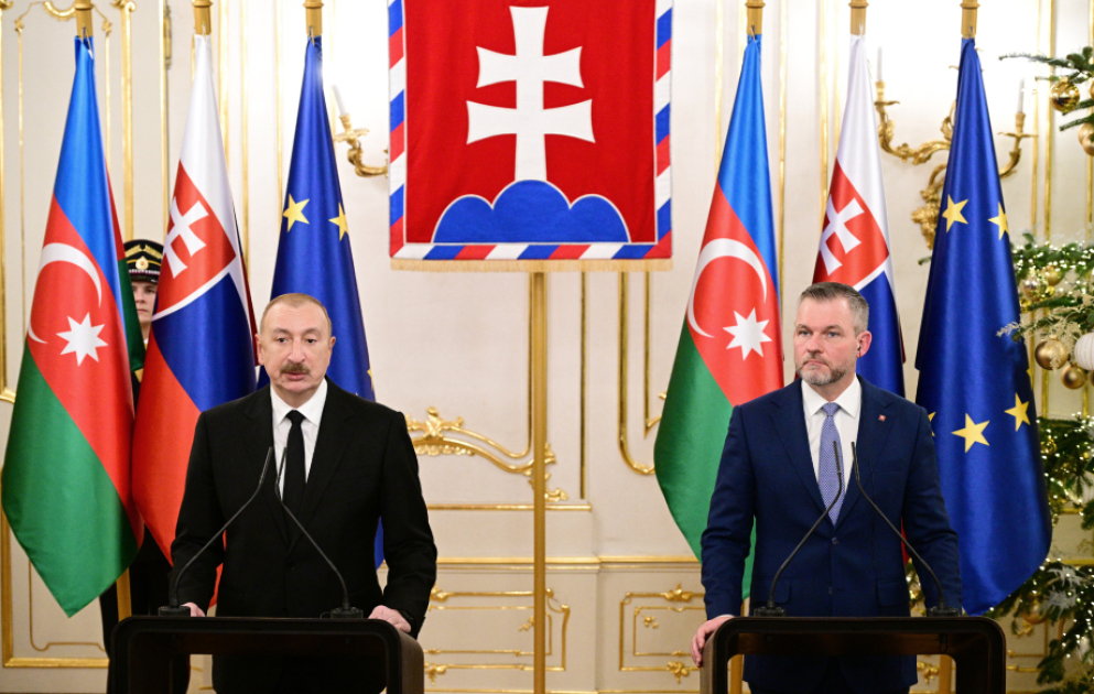 Presidents of Azerbaijan and Slovakia delivered press statements VIDEO