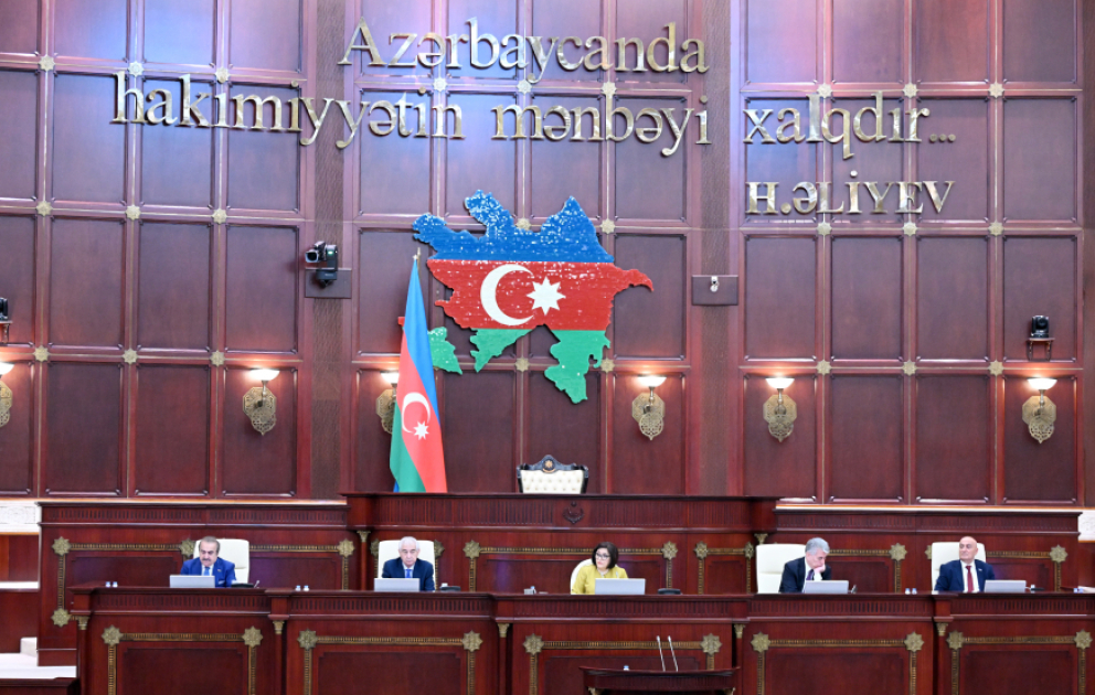 DSMF-nin 2026-cı il büdcəsi ilə bağlı qanun layihəsi üçüncü oxunuşda qəbul edilib VİDEO