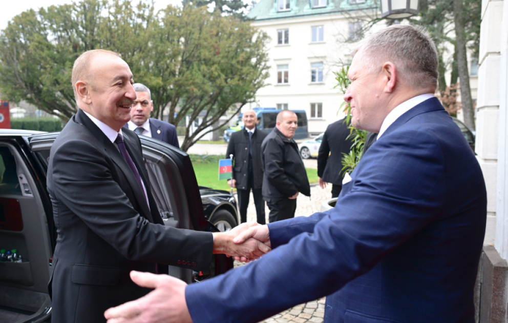 Le président azerbaïdjanais s’entretient en tête-à-tête avec le Premier ministre slovaque MIS A JOUR VIDEO