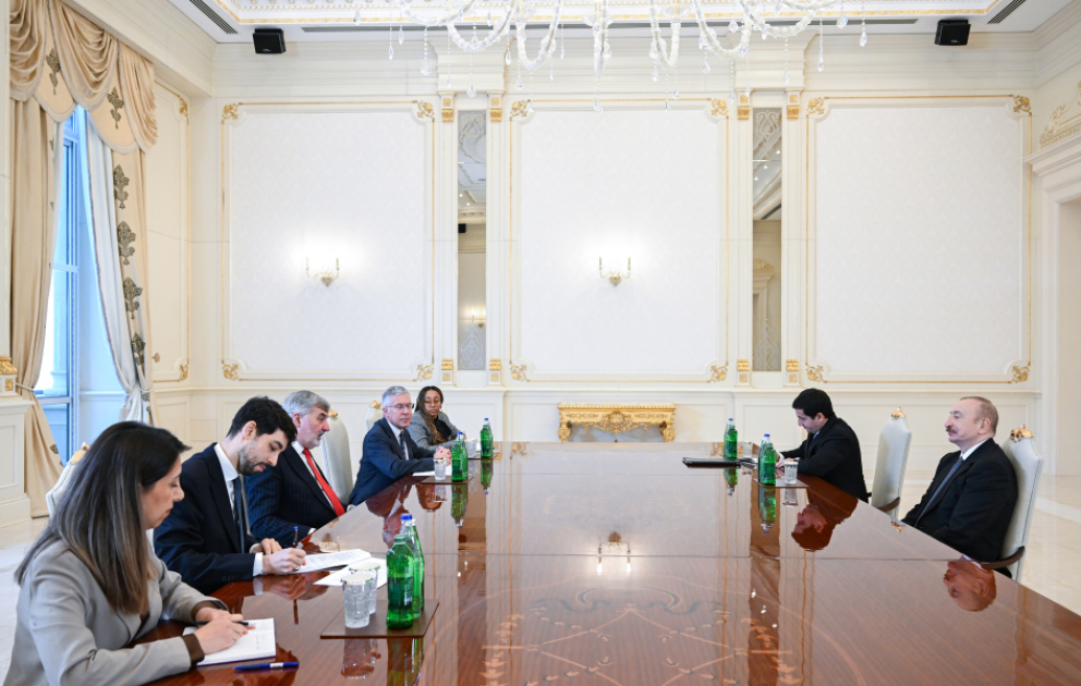 Präsident Ilham Aliyev empfängt britischen Handelsgesandten für Aserbaidschan  AKTUALISIERT VIDEO