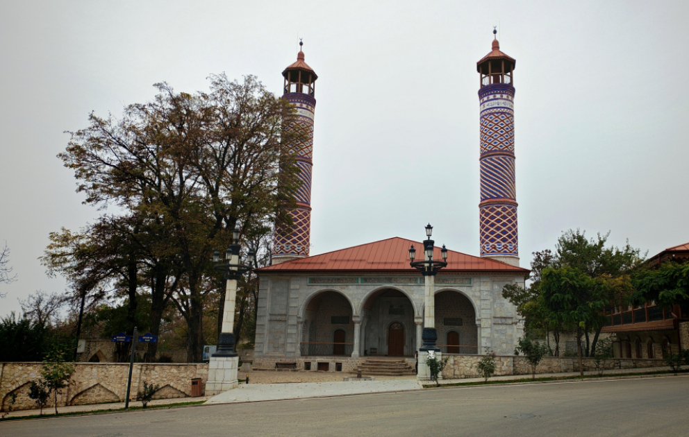 The pearl of Garabagh architecture – Yukhari Govhar Agha Mosque VIDEO