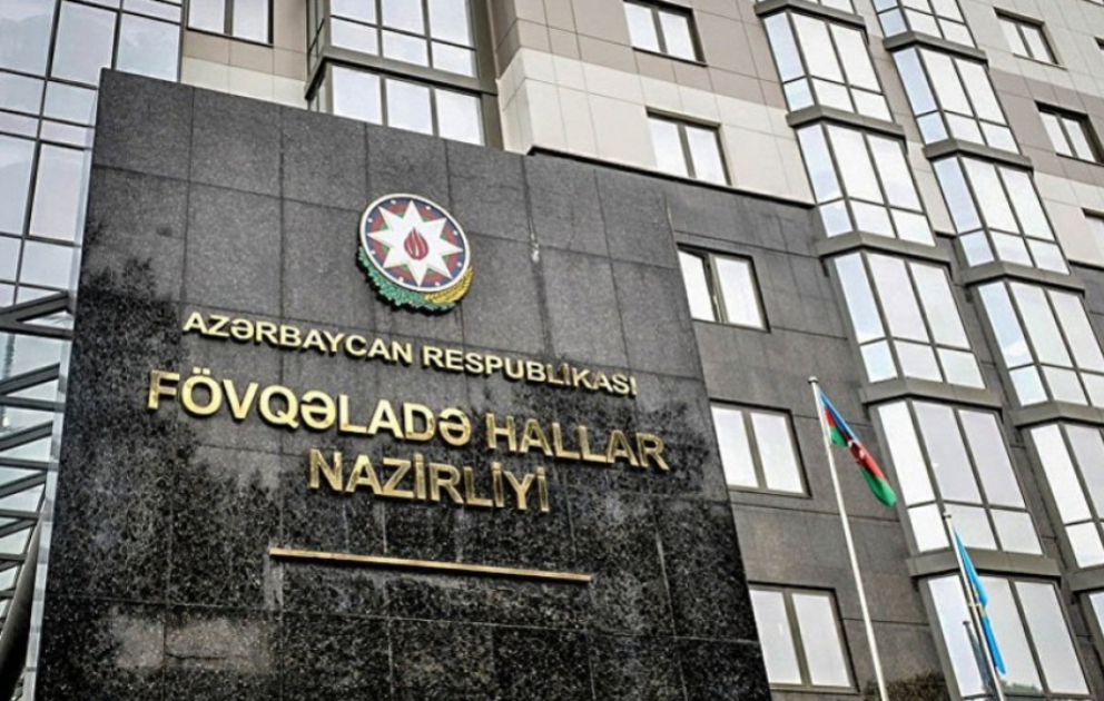 Fövqəladə Hallar Nazirliyi Yeni il bayramı ilə əlaqədar yanğın təhlükəsizliyinə dair əhaliyə müraciət edib VİDEO