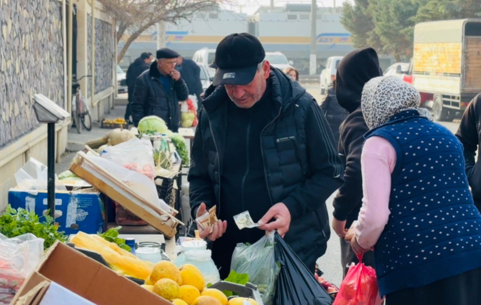 Həm satıcı razıdır, həm də alıcı: Ucarda bayram yarmarkası açılıb VİDEO