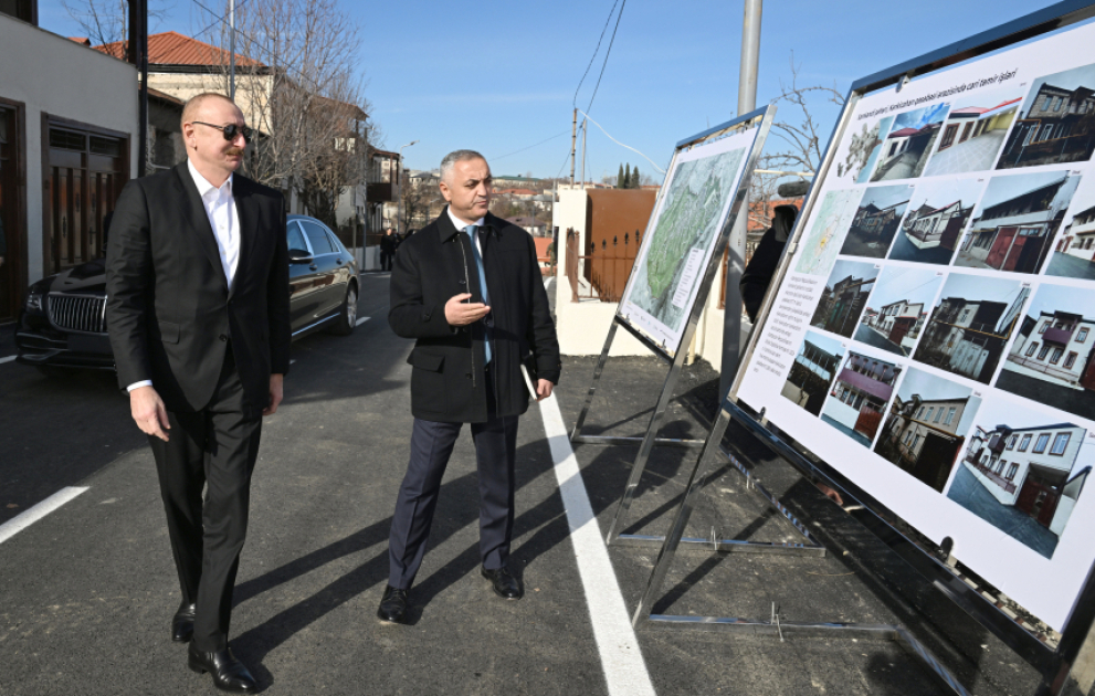 Le président Ilham Aliyev visite le village de Kerkidjahan de Khankendi VIDEO