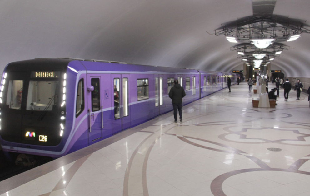 Bakı metrosunun Bənövşəyi xəttində 5 vaqonlu qatarlara keçilir VİDEO