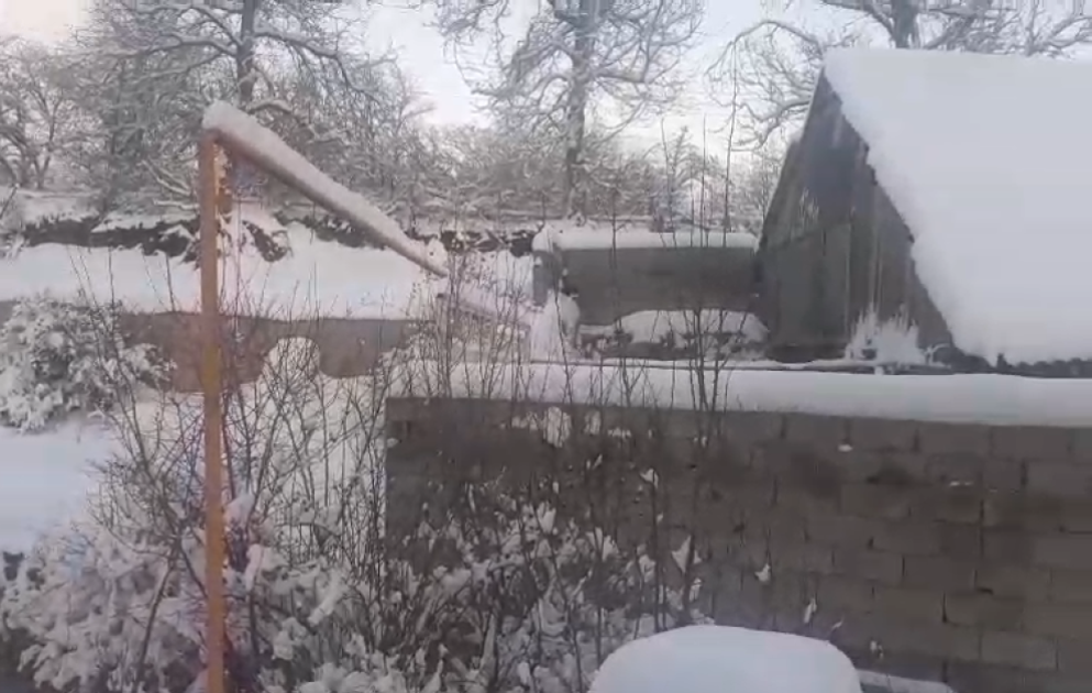 Высота снежного покрова в Нахчыване составляет 35 см ВИДЕО