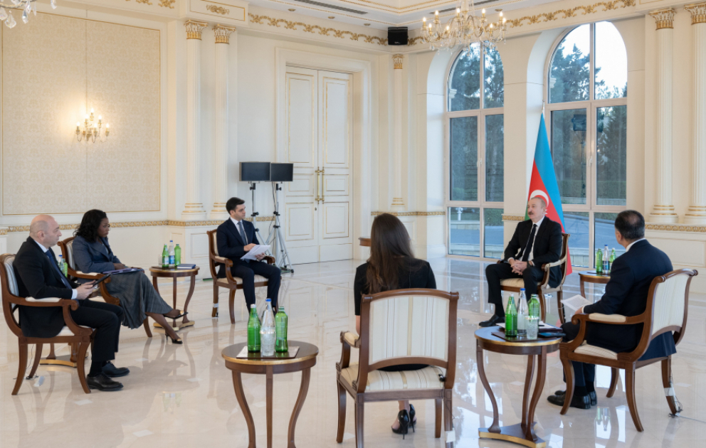 Prezident İlham Əliyev: Azərbaycan 20-yə yaxın ölkəyə hərbi təyinatlı məhsullar ixrac edir VİDEO