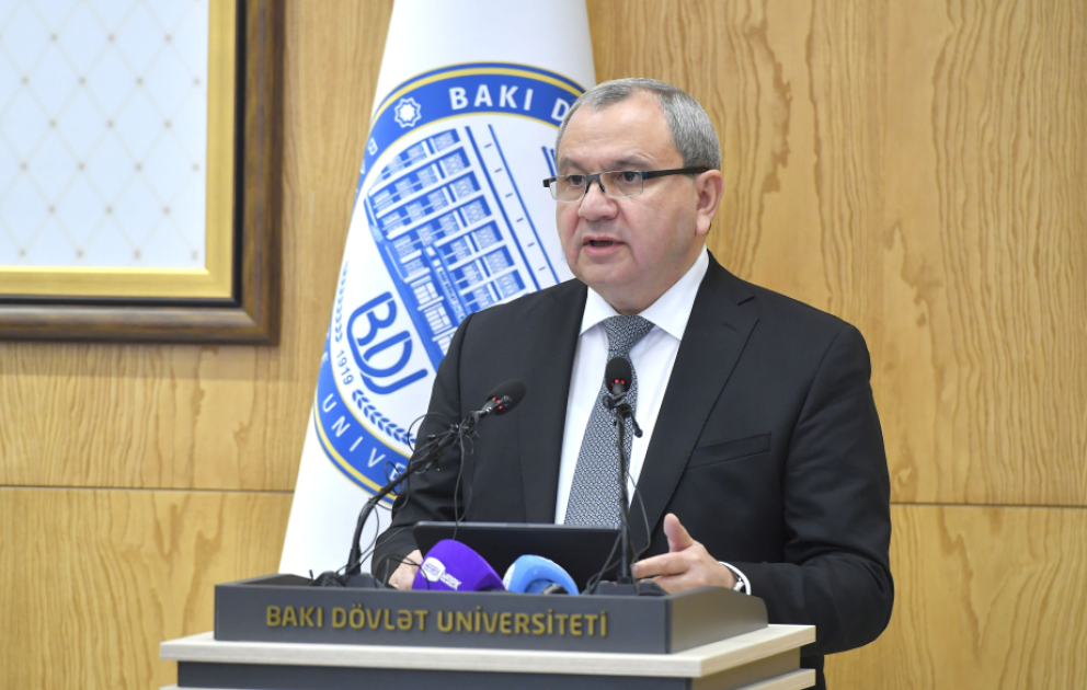 Rektor: Azərbaycan dili milli kimliyimizin əsas sütunlarından biridir VİDEO