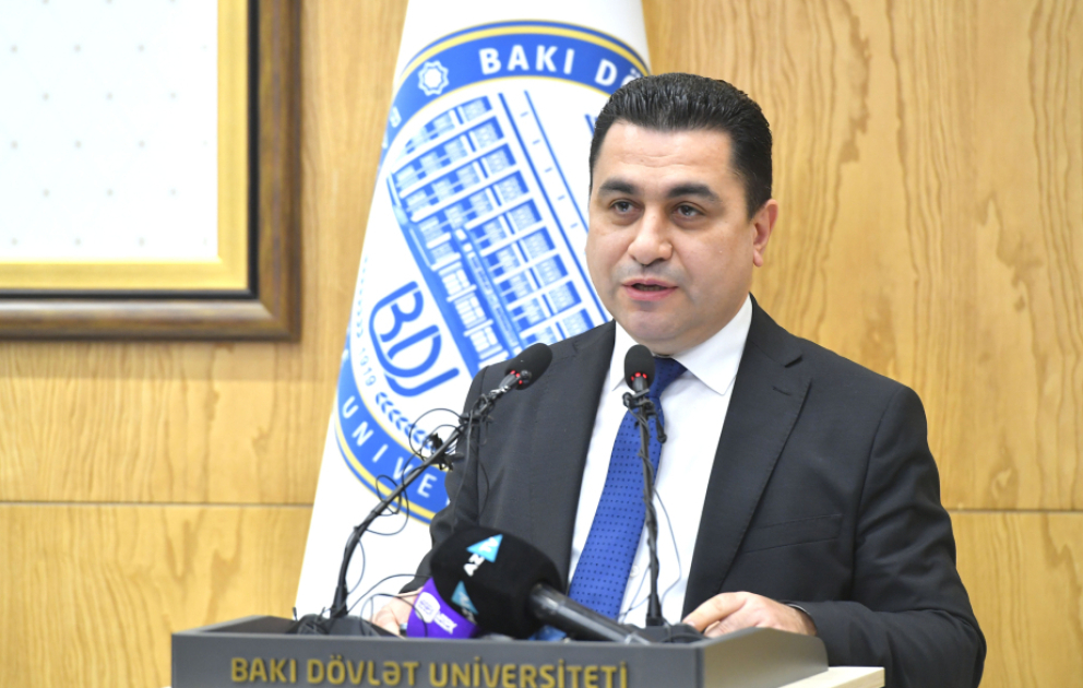 Aparat rəhbəri: Xarici sözlərin istifadəsi ilə bağlı monitorinqlərin nəticələri barədə televiziya kanallarına rəsmi məlumat veriləcək VİDEO