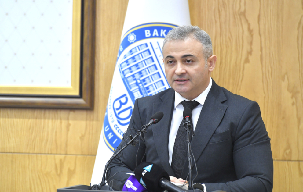 Rövşən Məmmədov: Dil normalarının pozulma səbəbləri barədə geniş müzakirələr aparılmalıdır VİDEO