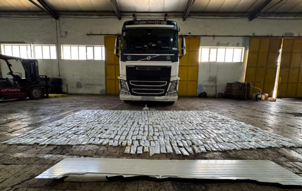 Culfa gömrüyündə xüsusi üsulla gizlədilmiş 39 kiloqramdan artıq heroin aşkar edilib VİDEO