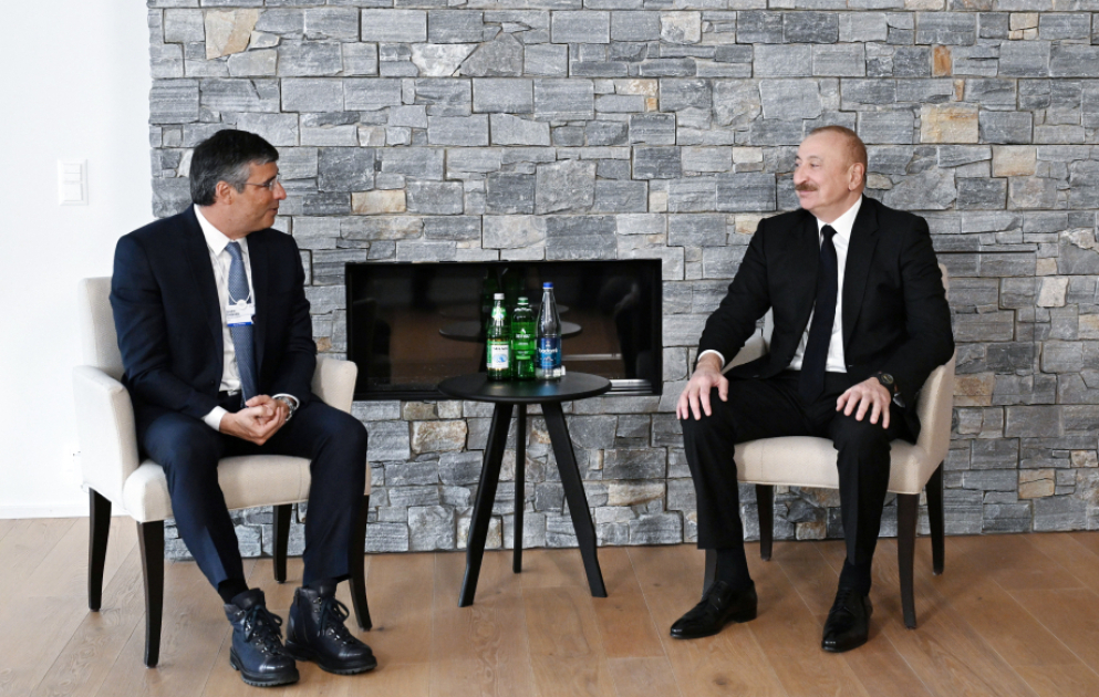 Präsident Ilham Aliyev trifft den Vorsitzenden der brasilianischen BTG Pactual in Davos VIDEO